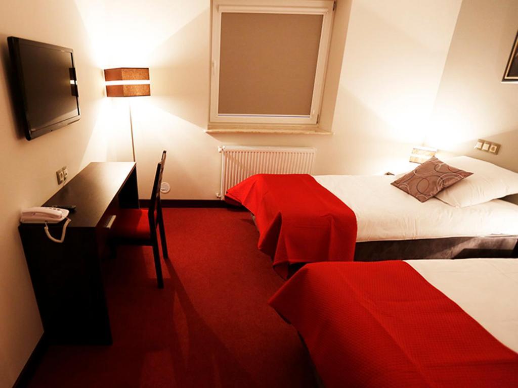 Hotel Otolinski Płock Habitación foto