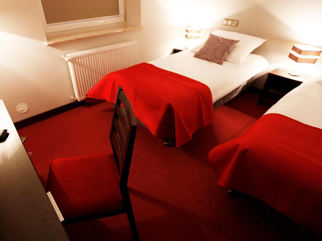 Hotel Otolinski Płock Habitación foto